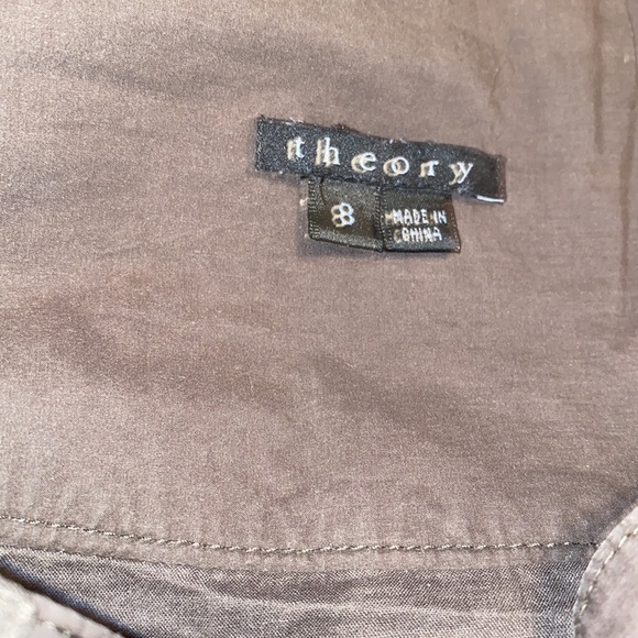 Theory army green full skirt. Pockets, removable belt and lined. Size 8. - Picture 4 of 9